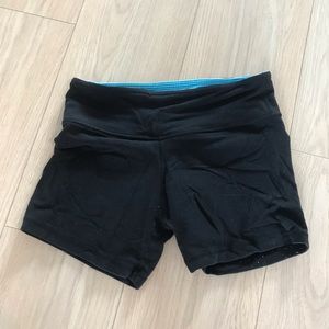 Lulu spandex shorts size 4